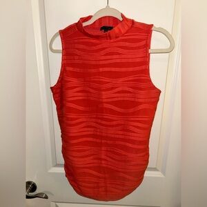 The Limited Vibrant Wave Pattern Tank Top Blouse